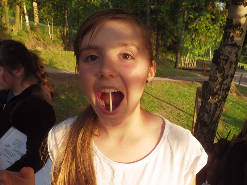 21_se_sirkou_se_špatně_mluví_06