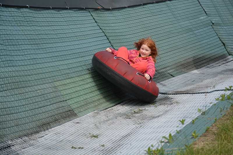05_Tubing_Viky